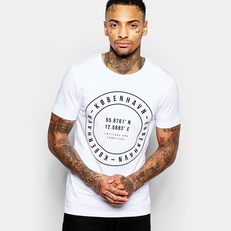 T-Shirt Weekday Crew Sweatshir